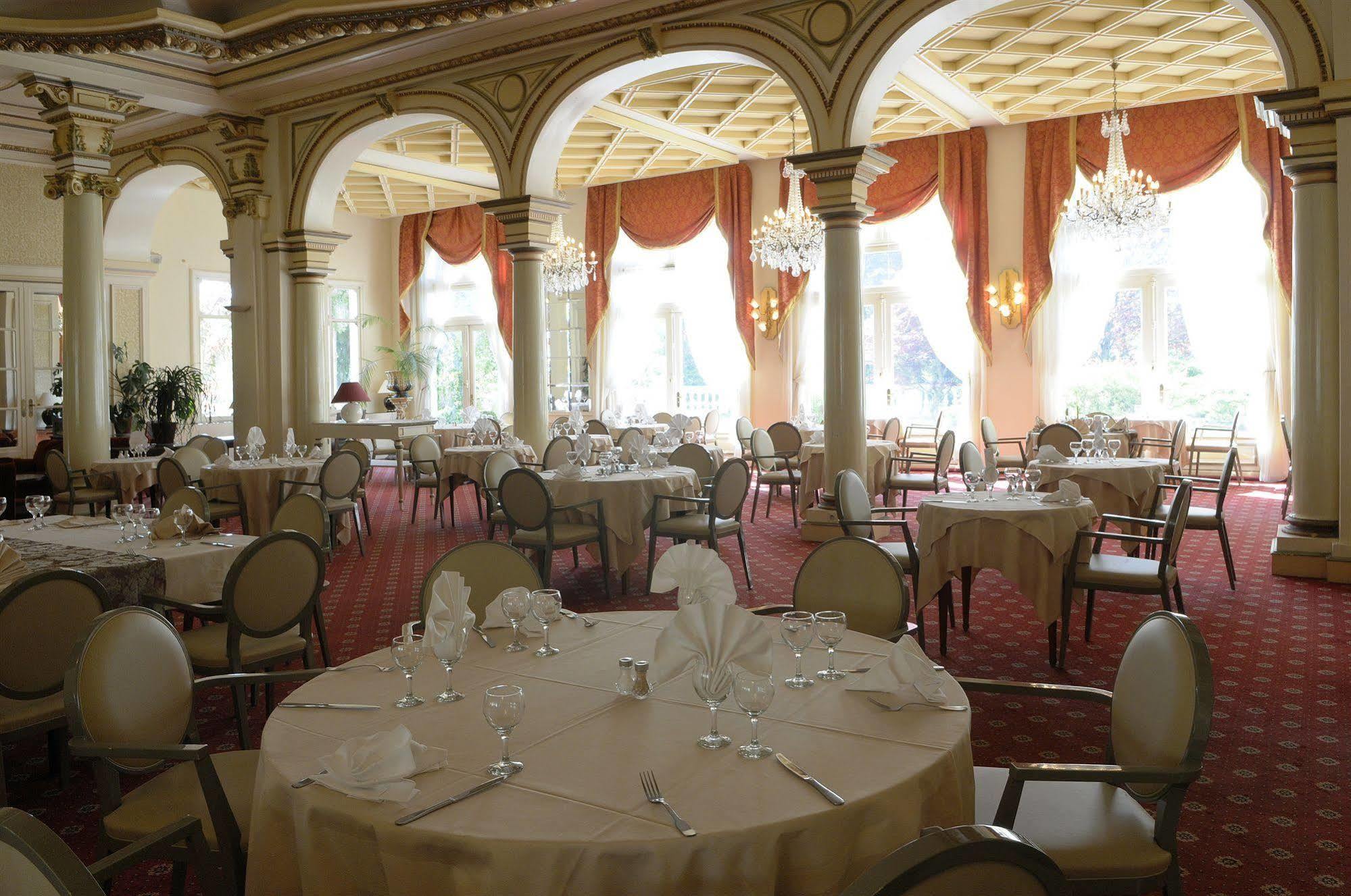Splendid Hotel By Popinns Châtel-Guyon Buitenkant foto